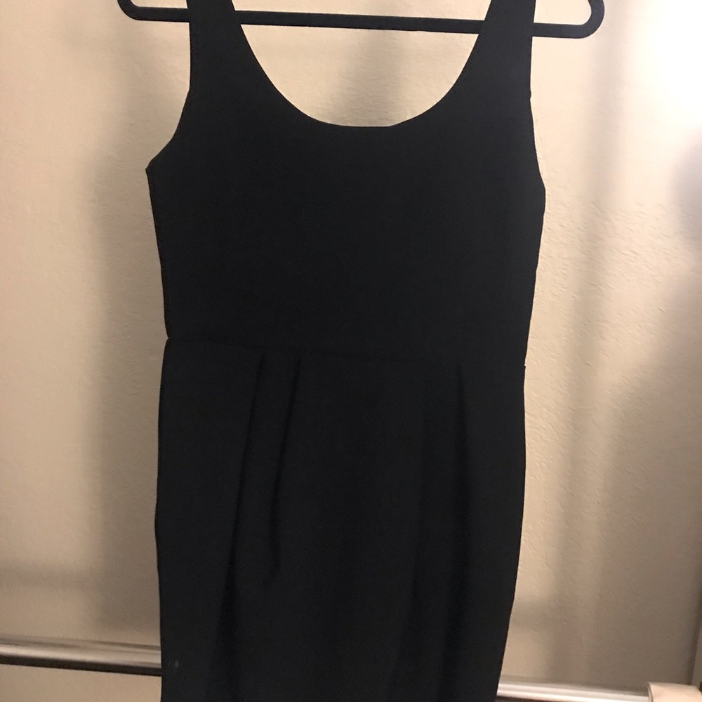 Short black pleated/bubble dress
